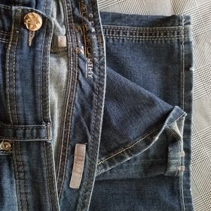 Melissa McCarthy seven7 jeans